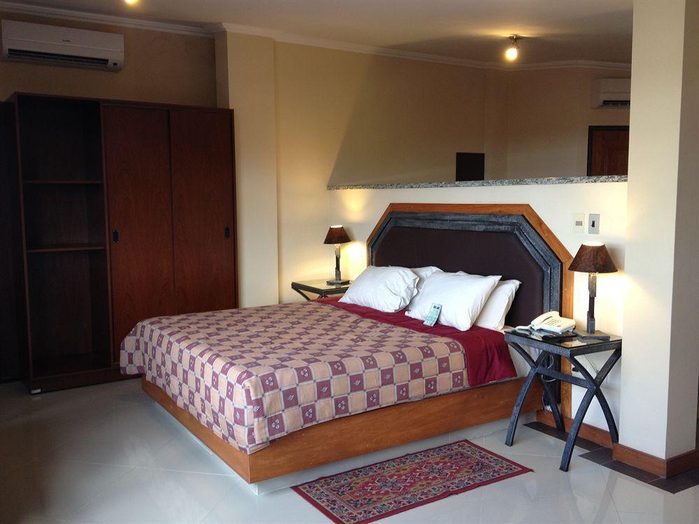 Aspen Hotel&Apart Asuncion Bagian luar foto