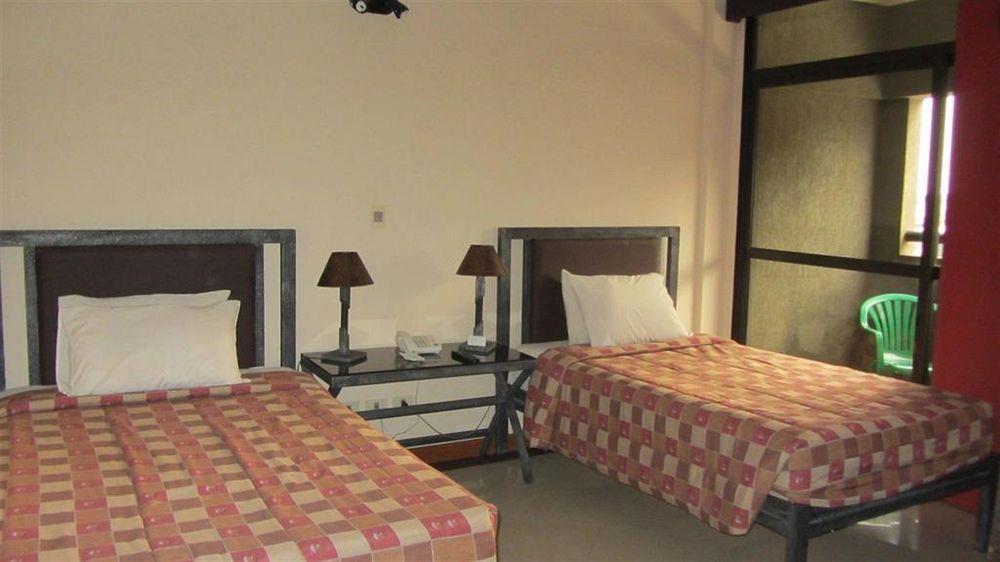 Aspen Hotel&Apart Asuncion Bagian luar foto