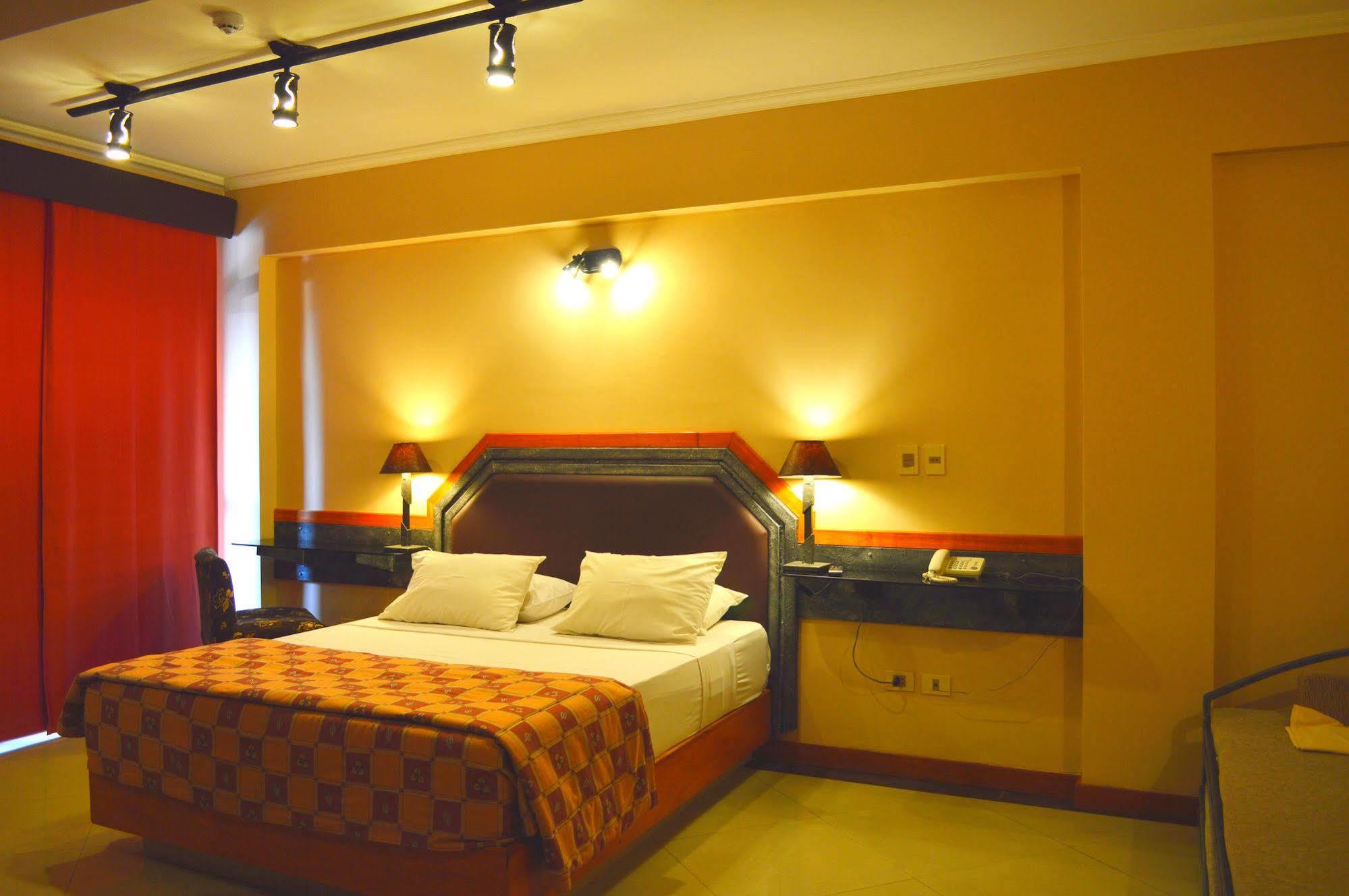 Aspen Hotel&Apart Asuncion Bagian luar foto