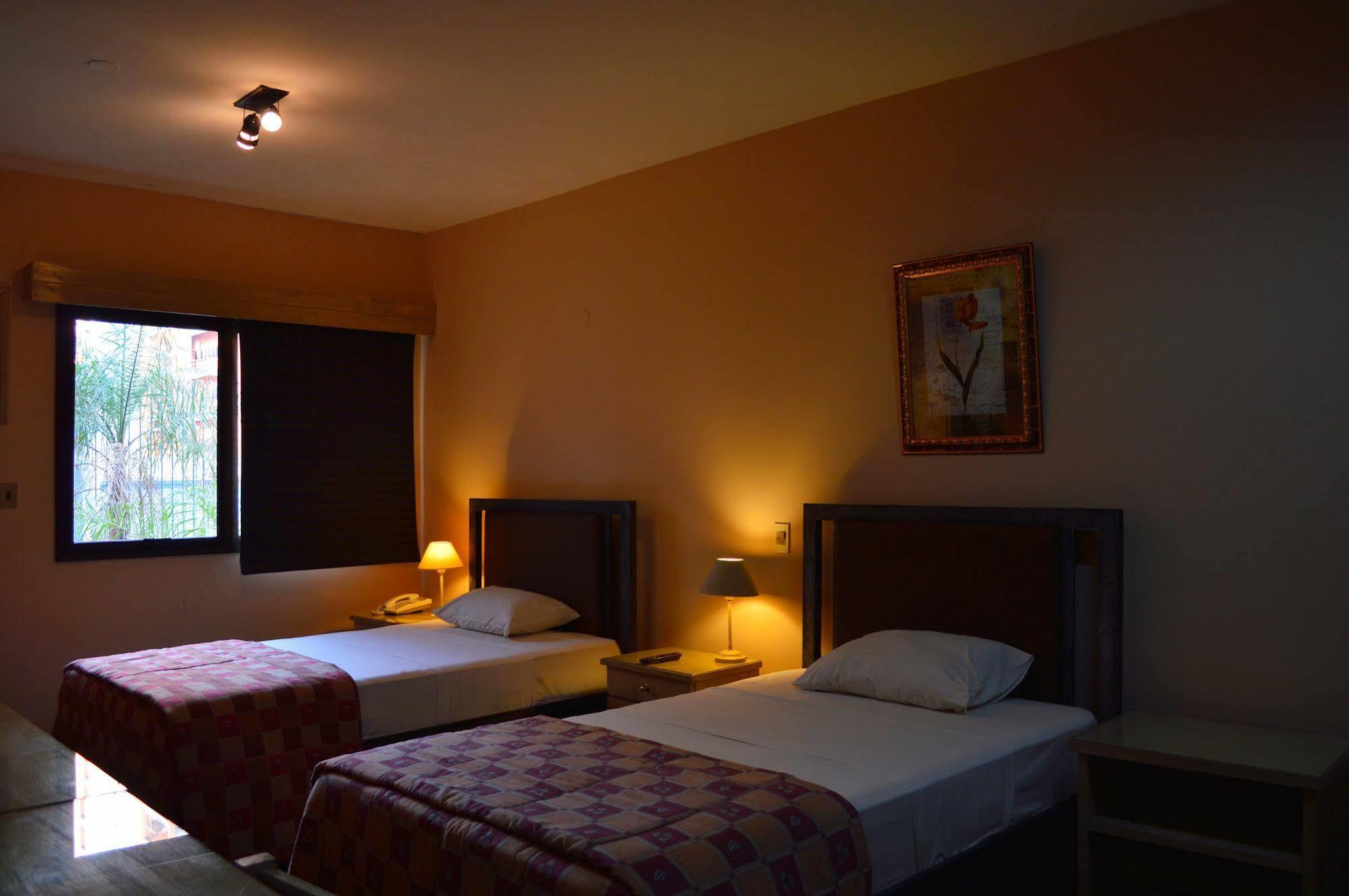 Aspen Hotel&Apart Asuncion Bagian luar foto