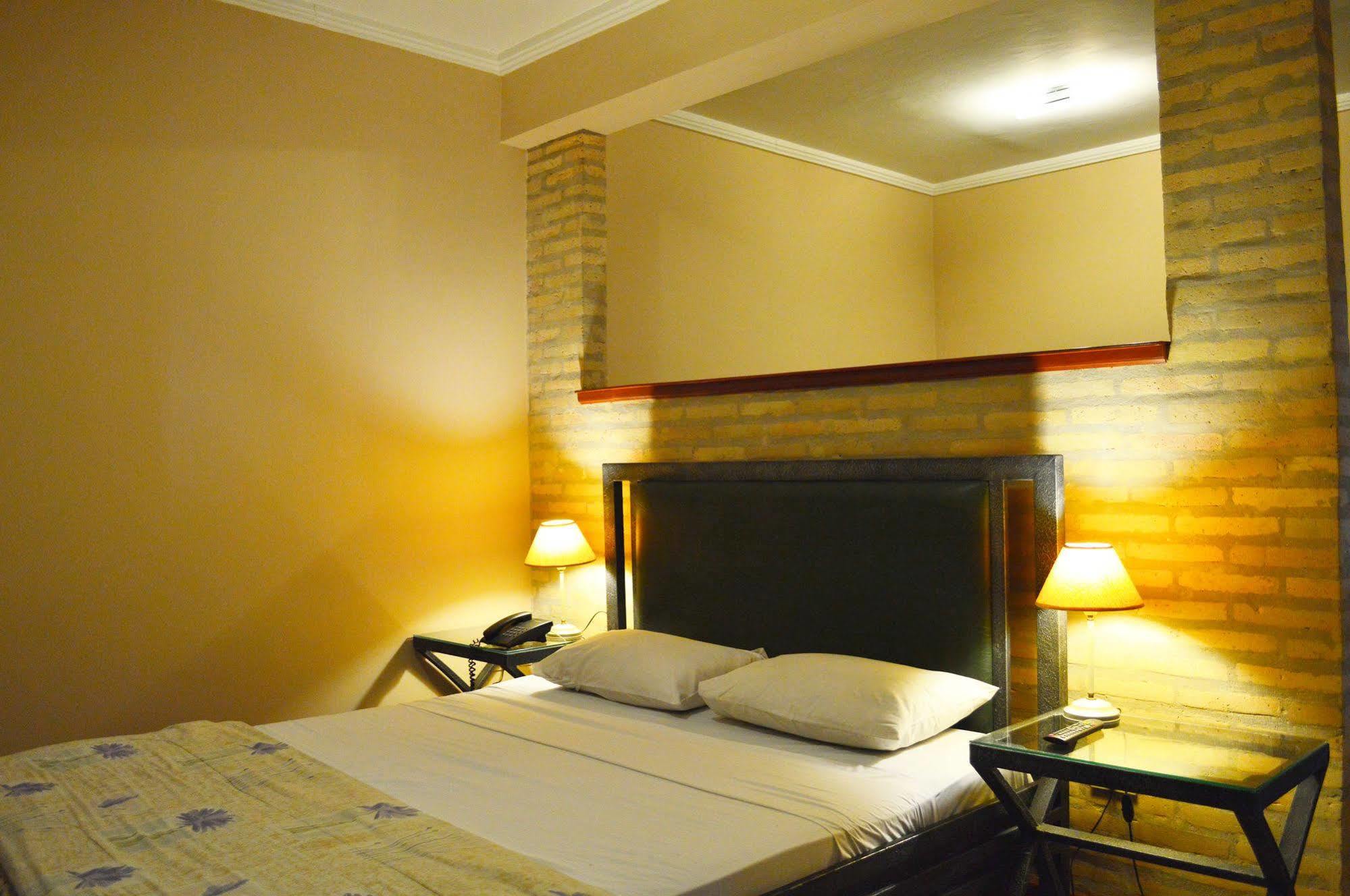 Aspen Hotel&Apart Asuncion Bagian luar foto