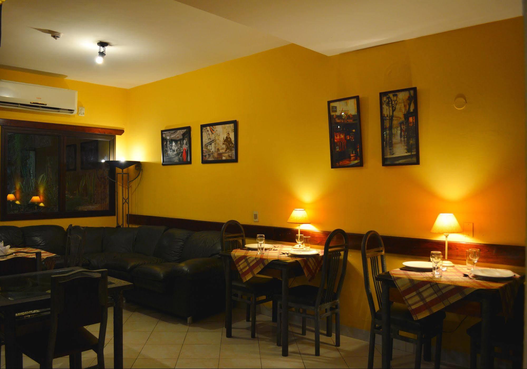 Aspen Hotel&Apart Asuncion Bagian luar foto